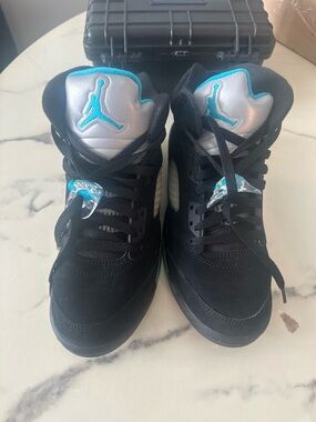 Jordan Kids Black and Teal Retro Basketball Sneakers